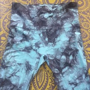 Seamless climawear  Capri length leggings